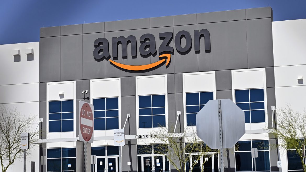 Amazon Openings in Canada
