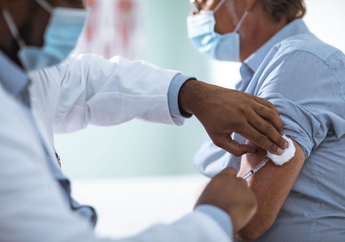 Researchers Suggest Prioritizing First Dose of Covid-19 Vaccine for All