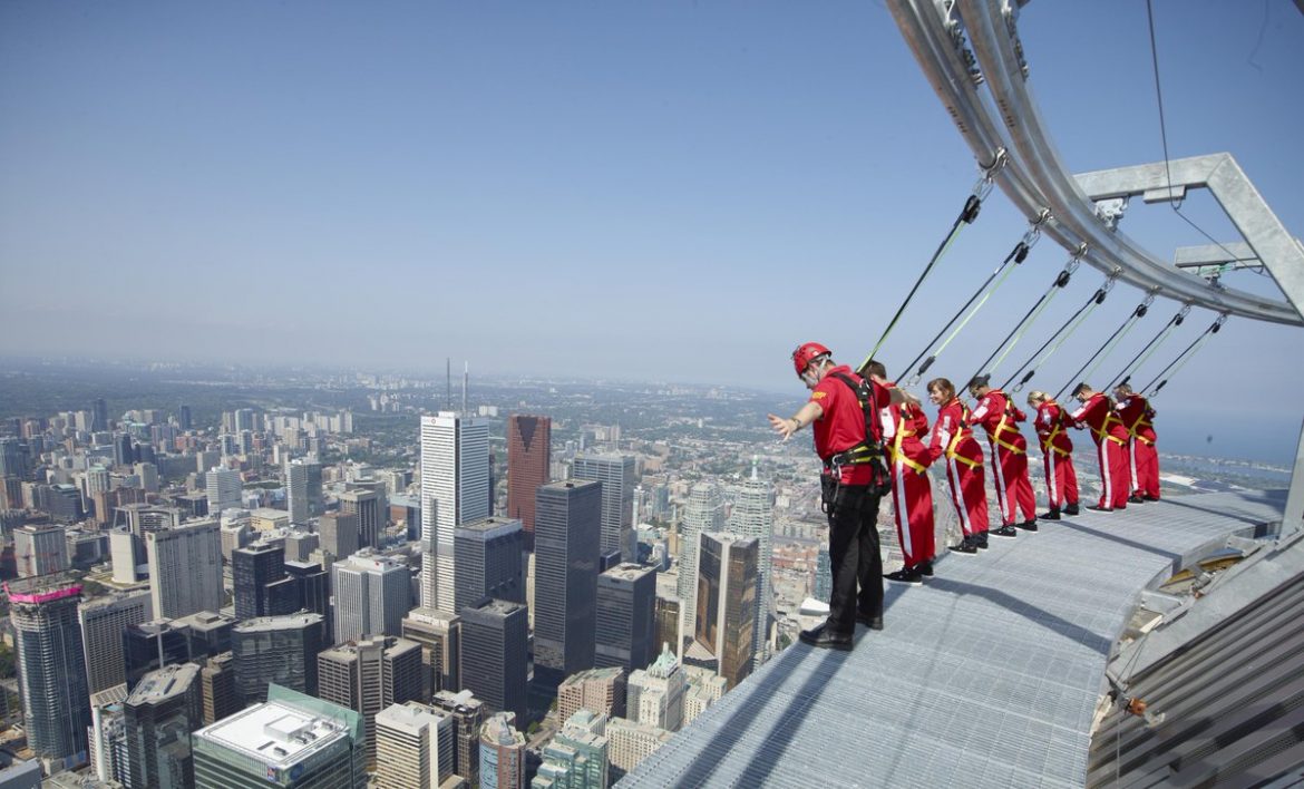 How to Enjoy Your Time When You Visit Canada This Month